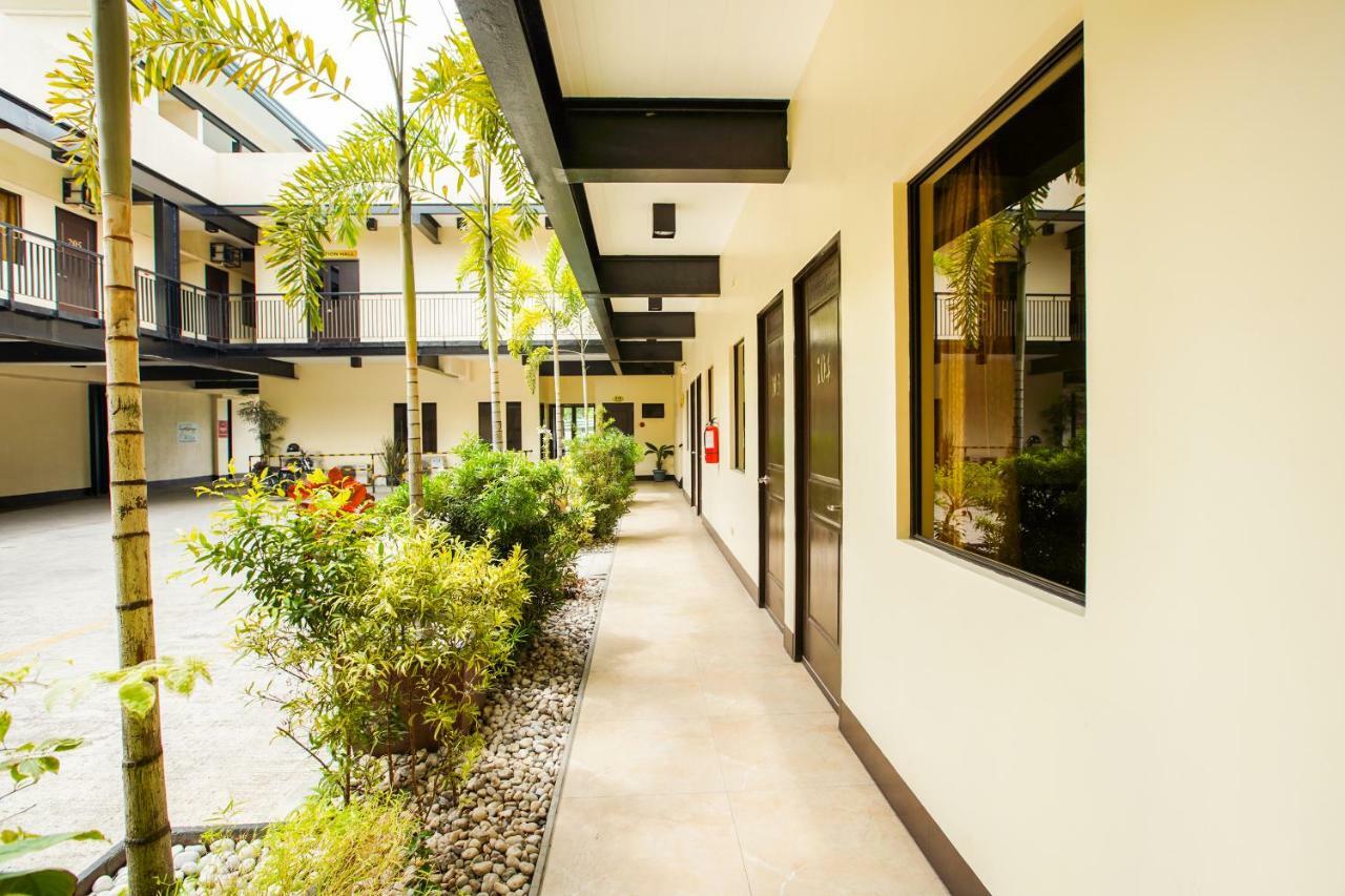 Oyo 244 Driggs Suites General Santos City Exterior photo